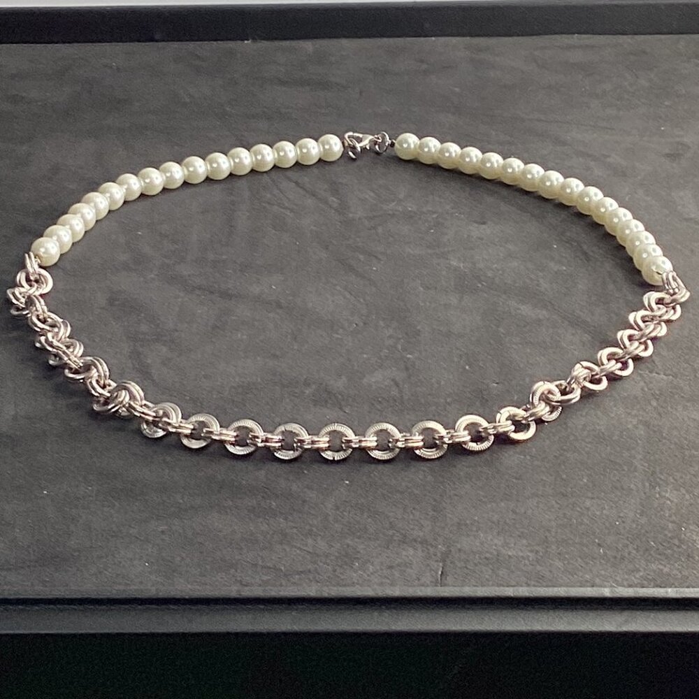 ✨Handmade Half Pearl, Half Chain Necklace – Modern Fusion Elegance
